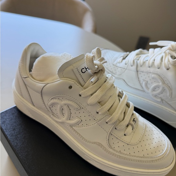 Chanel Women's White Leather Low-Top Sneakers - Picture 3 of 11
